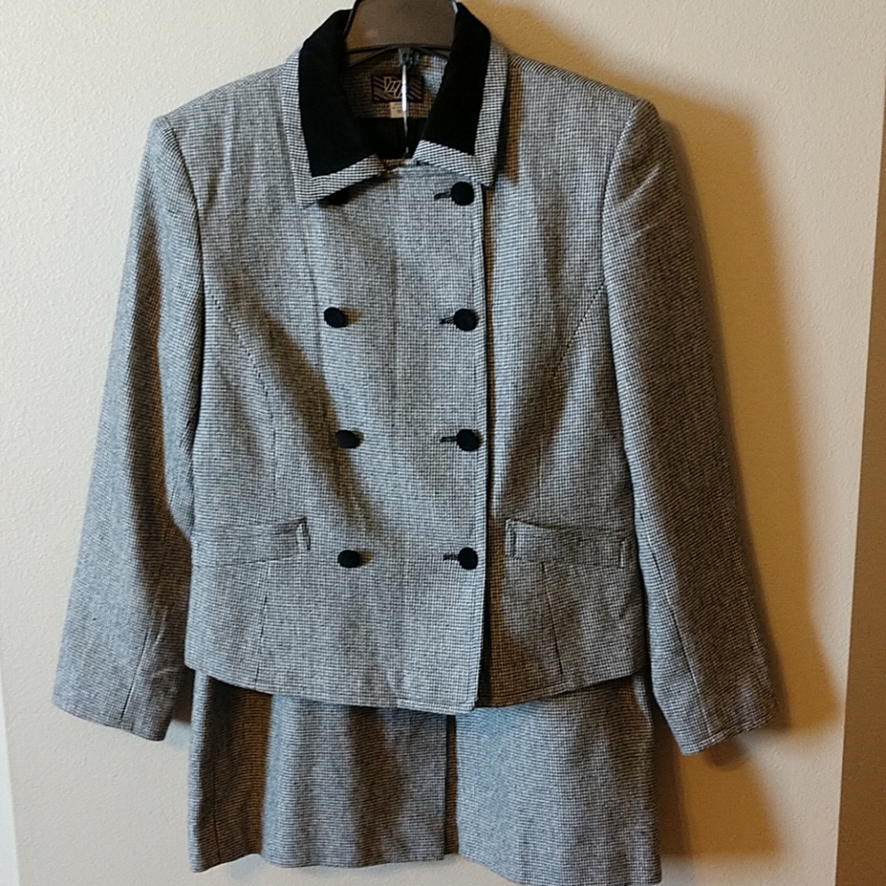 kgr Suit